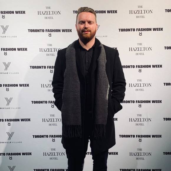 Meet your Posher, Ian - Picture 1 of 1